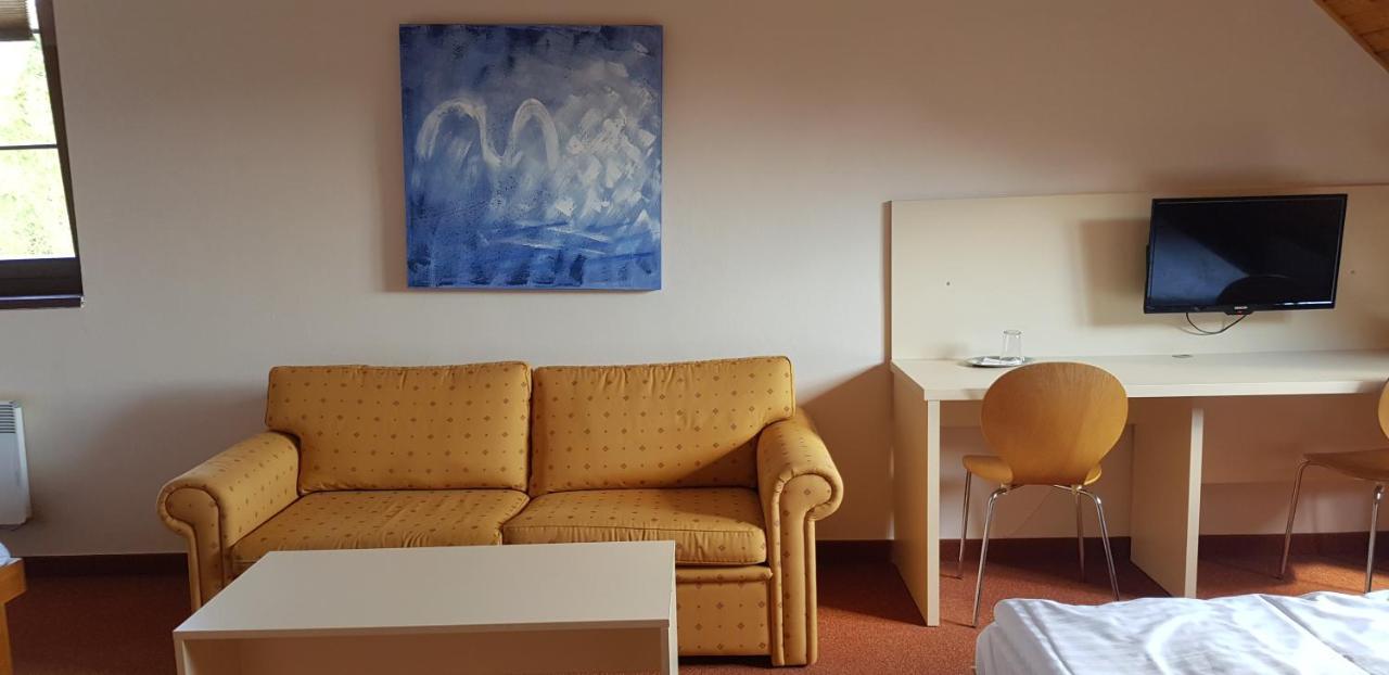 Sporthotel Kácov Eksteriør bilde