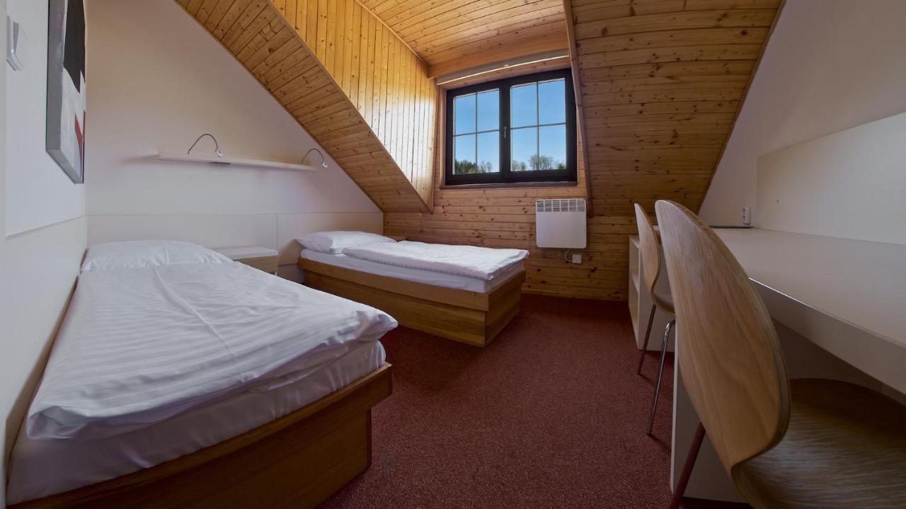 Sporthotel Kácov Eksteriør bilde